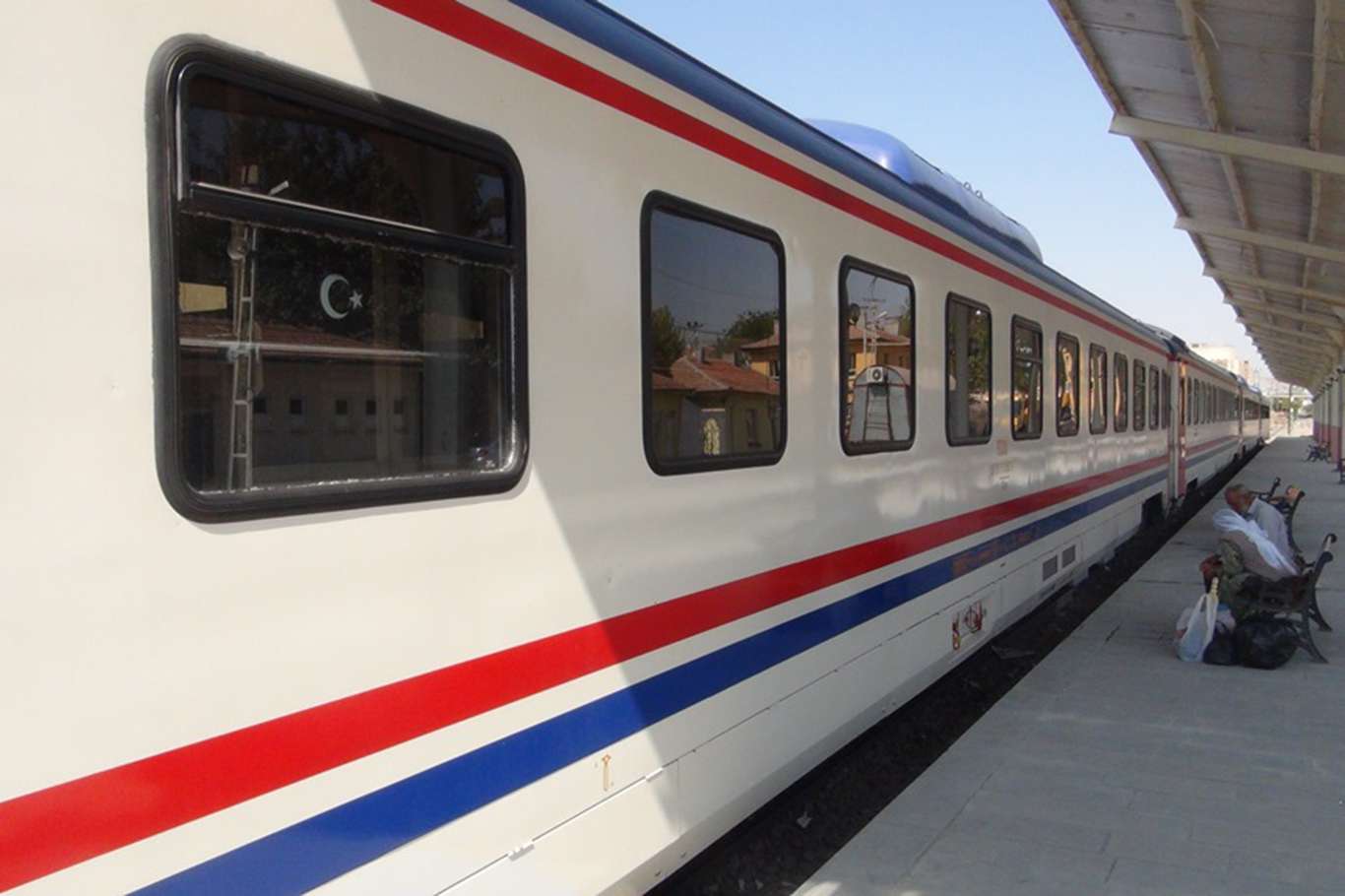 Bölgesel tren seferleri 17 gün boyunca iptal edildi
